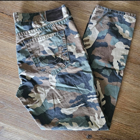 Camouflage Cargo Pants